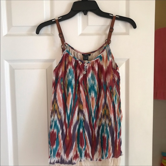 Adorable Rue 21 Shirt - Picture 7 of 8